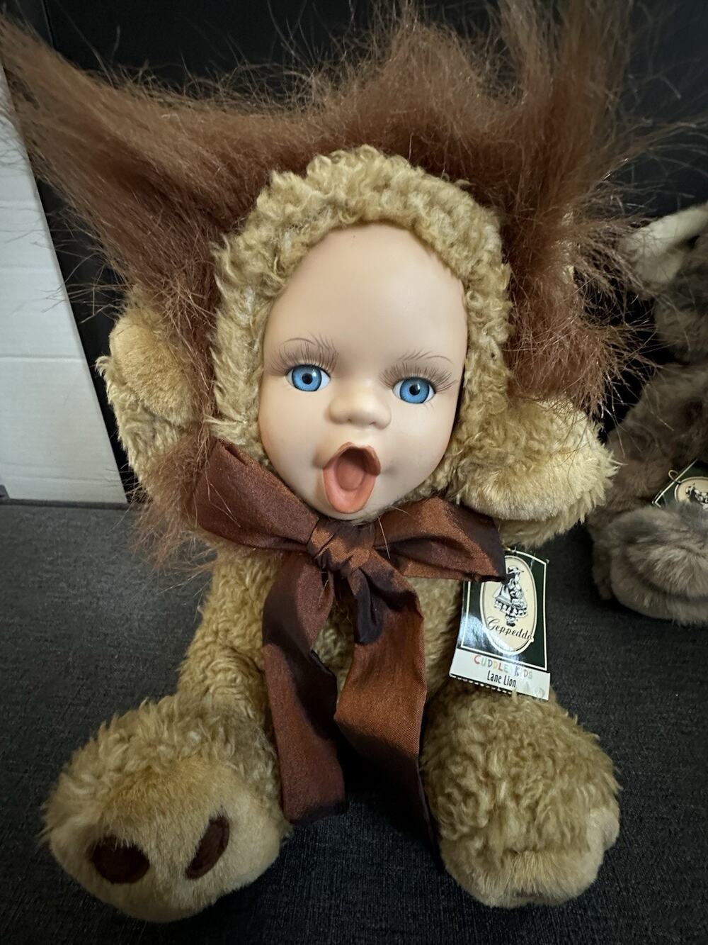 Geppeddo Cuddle Kids Lane Lion Porcelain Face Plush Doll 9” w Tag Vintage